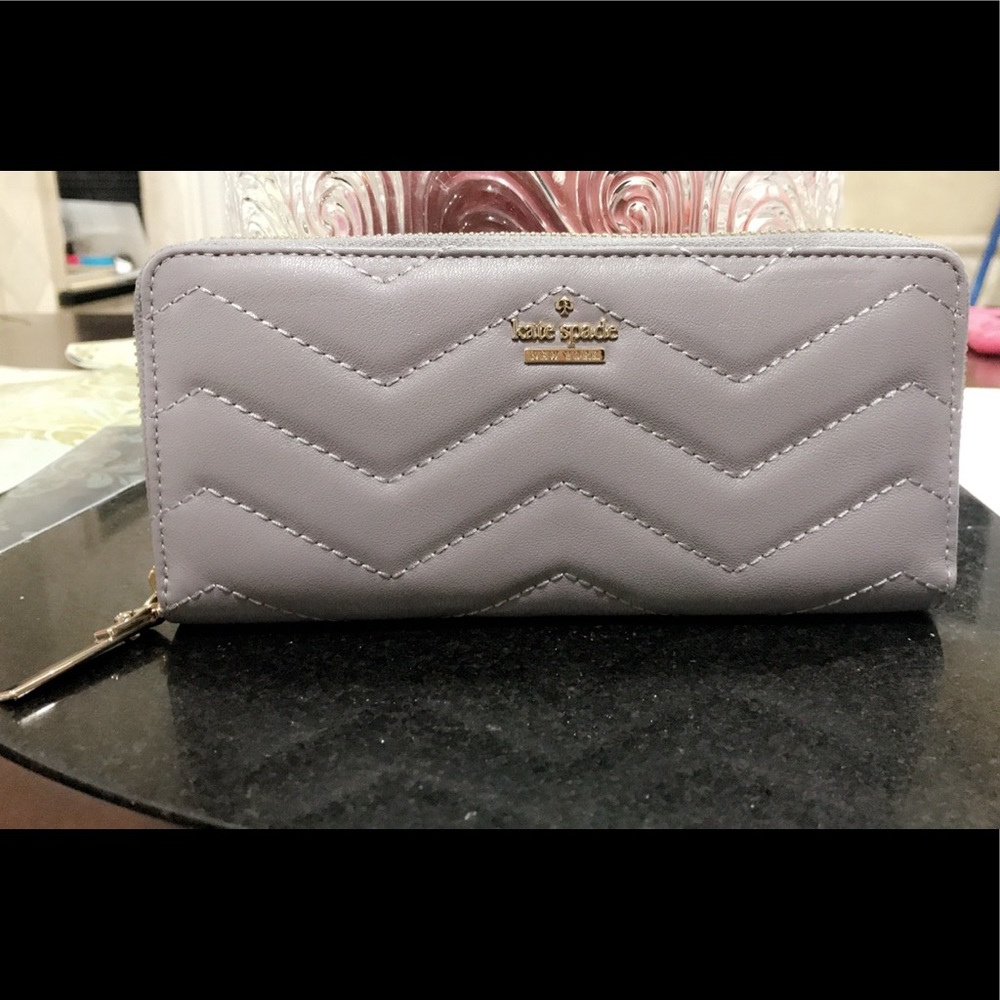 Kate Spade Quilted ZIP Around Wallet